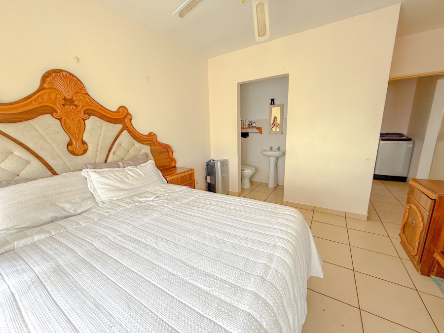 2 Bedroom Property for Sale in Empangeni Central KwaZulu-Natal