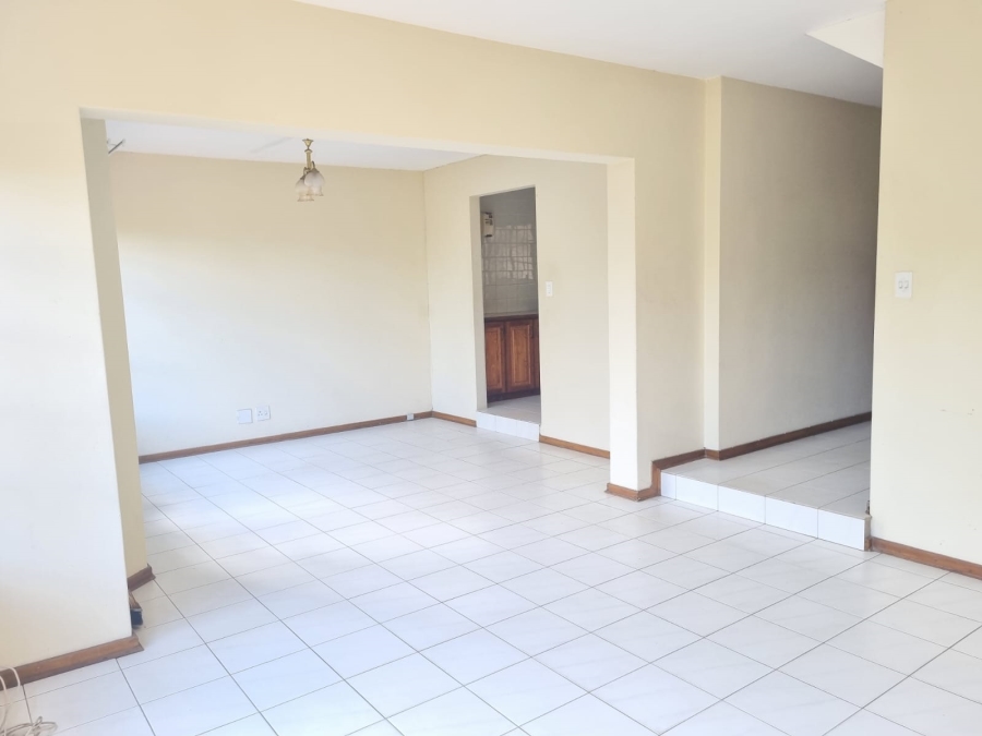 5 Bedroom Property for Sale in Glenwood KwaZulu-Natal