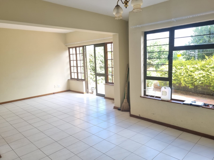 5 Bedroom Property for Sale in Glenwood KwaZulu-Natal