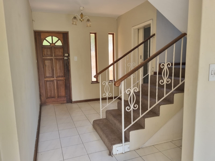 5 Bedroom Property for Sale in Glenwood KwaZulu-Natal