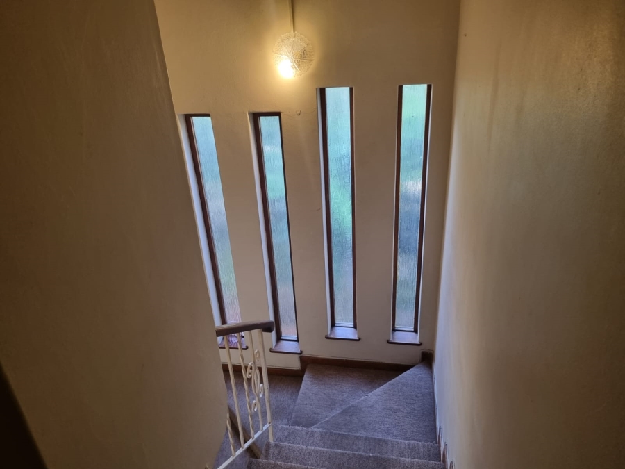5 Bedroom Property for Sale in Glenwood KwaZulu-Natal