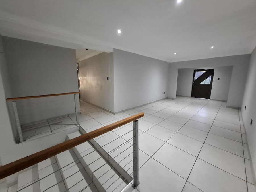 4 Bedroom Property for Sale in Meer En See KwaZulu-Natal