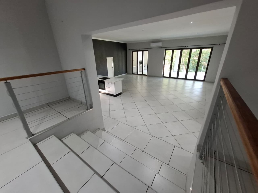 4 Bedroom Property for Sale in Meer En See KwaZulu-Natal