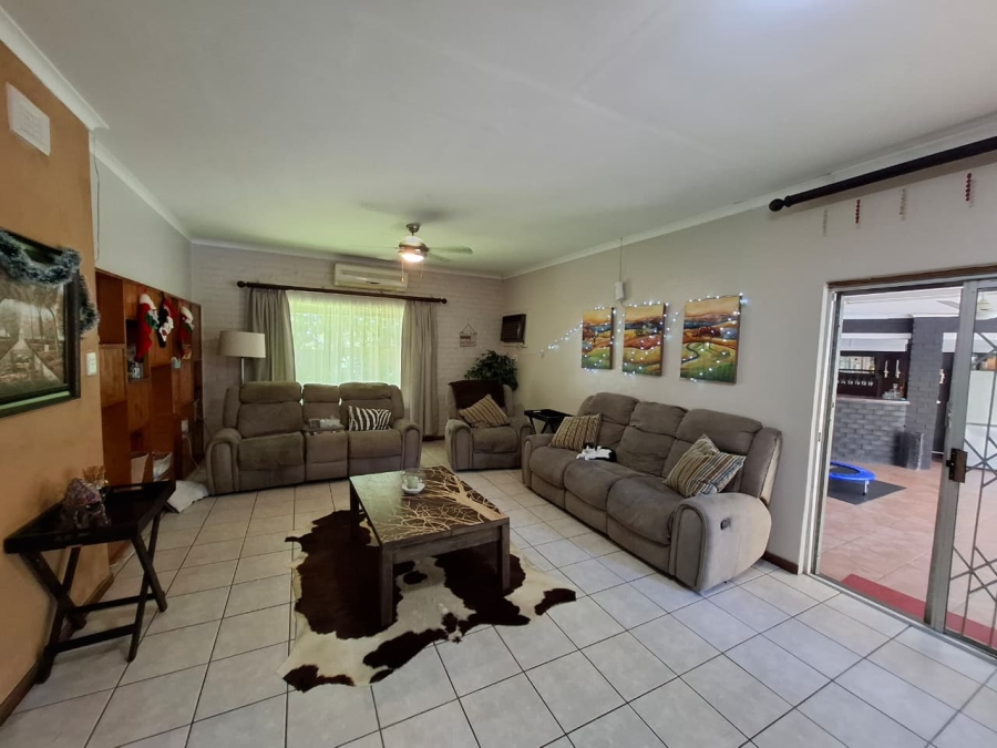 4 Bedroom Property for Sale in Meer En See KwaZulu-Natal