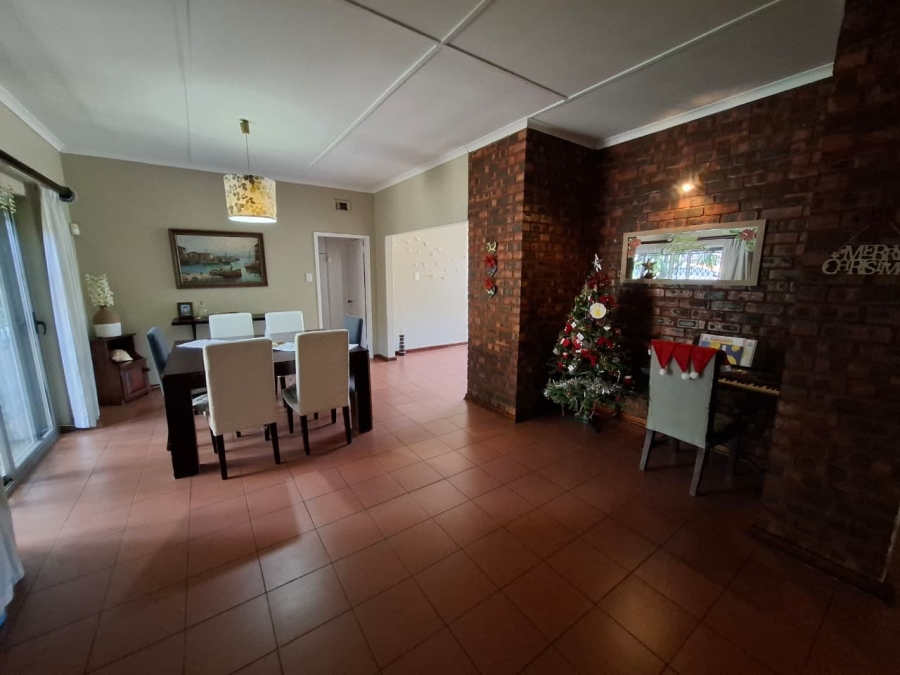 4 Bedroom Property for Sale in Meer En See KwaZulu-Natal