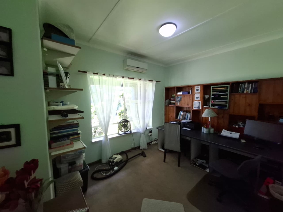 4 Bedroom Property for Sale in Meer En See KwaZulu-Natal