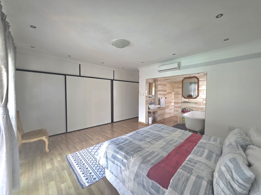 4 Bedroom Property for Sale in Veld En Vlei KwaZulu-Natal