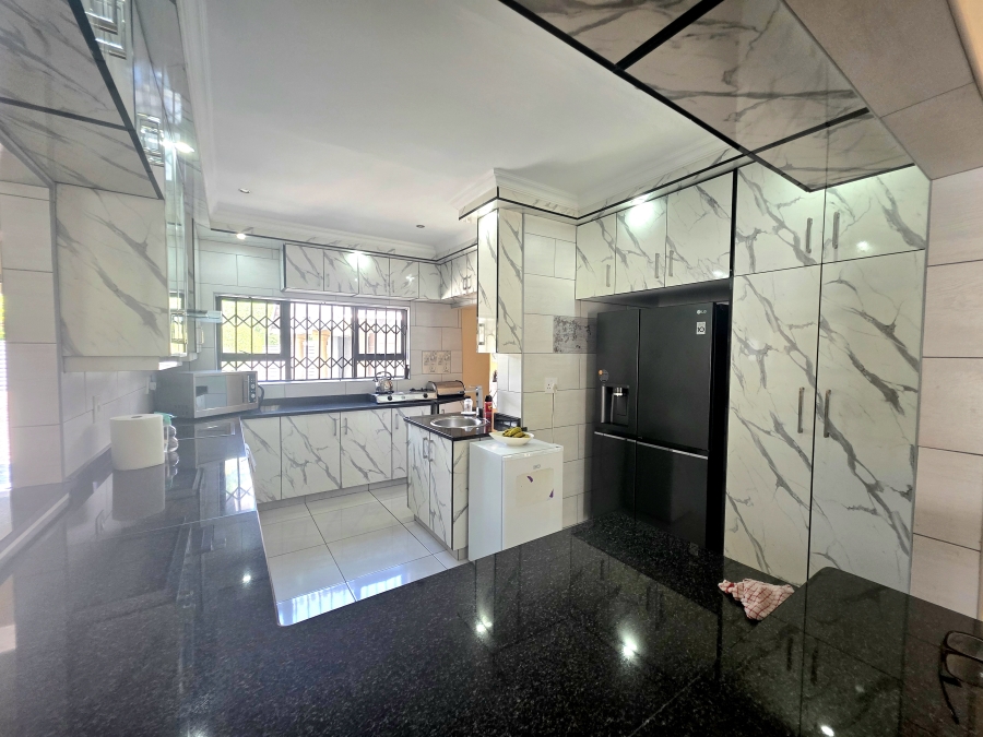 4 Bedroom Property for Sale in Veld En Vlei KwaZulu-Natal