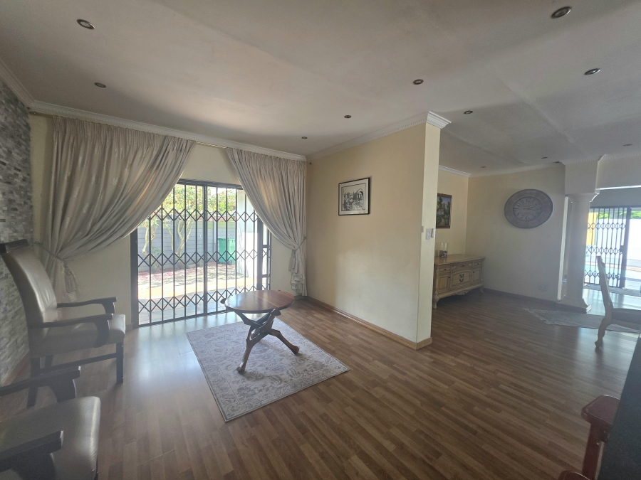 4 Bedroom Property for Sale in Veld En Vlei KwaZulu-Natal