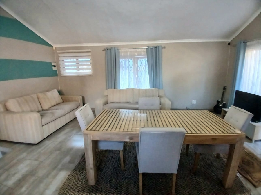 To Let 1 Bedroom Property for Rent in Westbrook KwaZulu-Natal