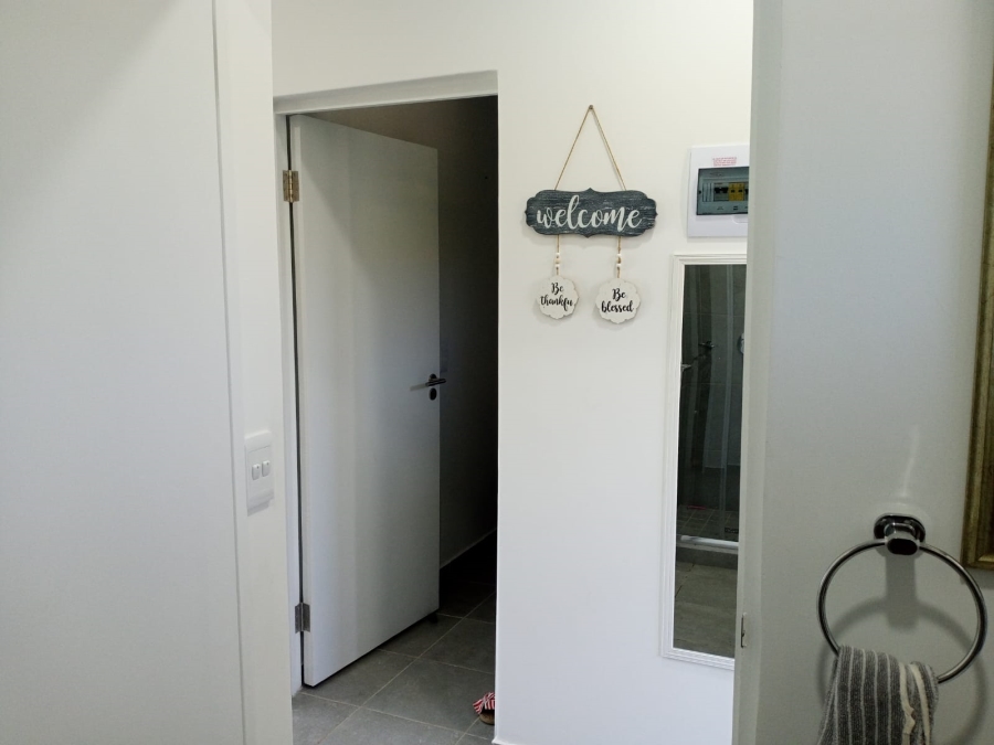 To Let 2 Bedroom Property for Rent in Salt Rock KwaZulu-Natal