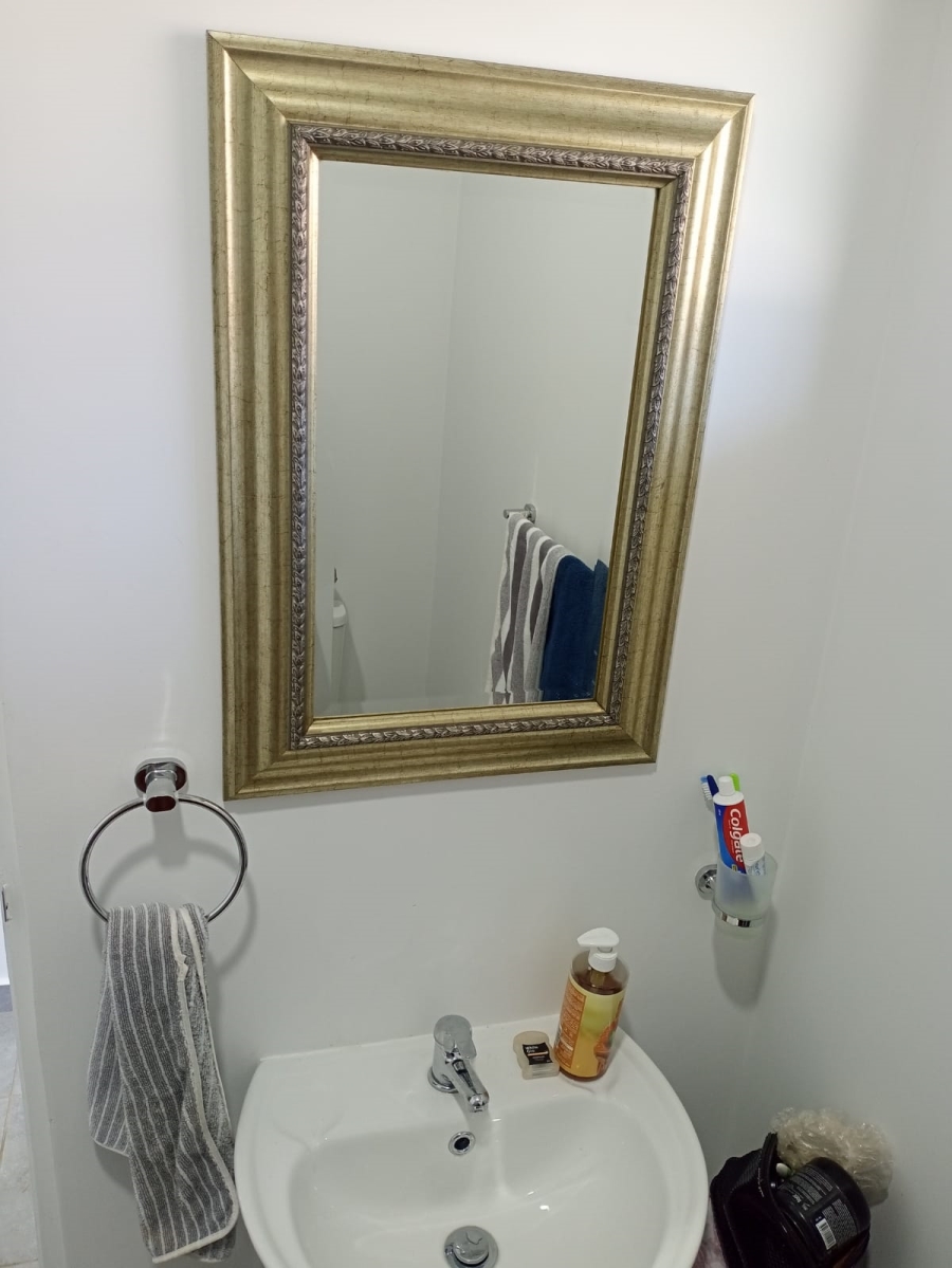 To Let 2 Bedroom Property for Rent in Salt Rock KwaZulu-Natal