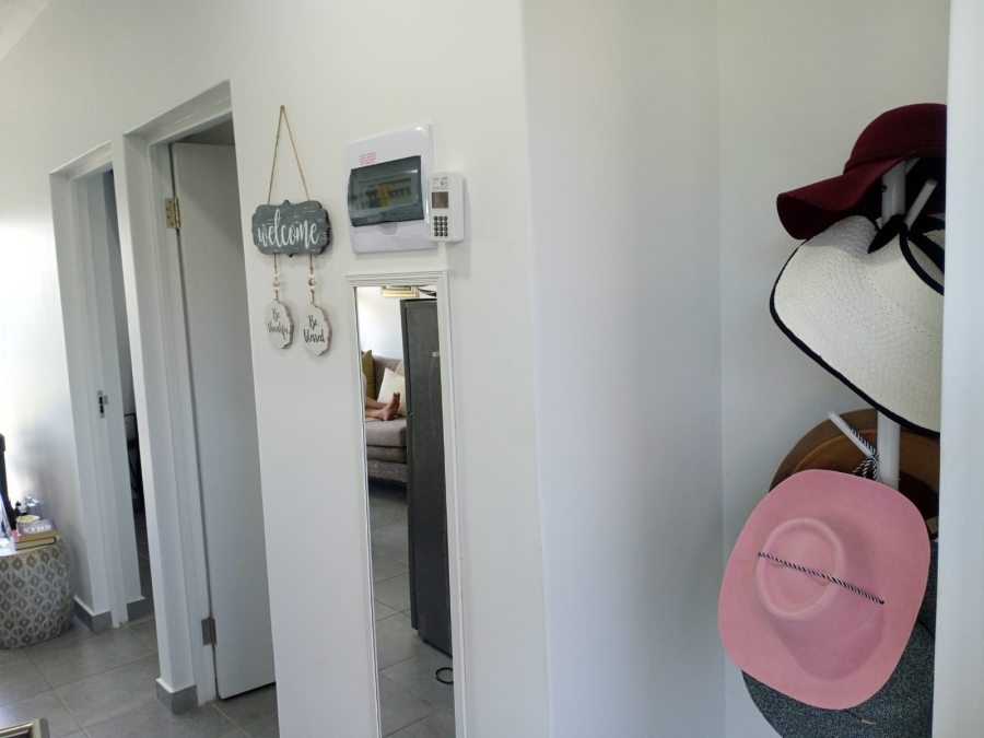 To Let 2 Bedroom Property for Rent in Salt Rock KwaZulu-Natal