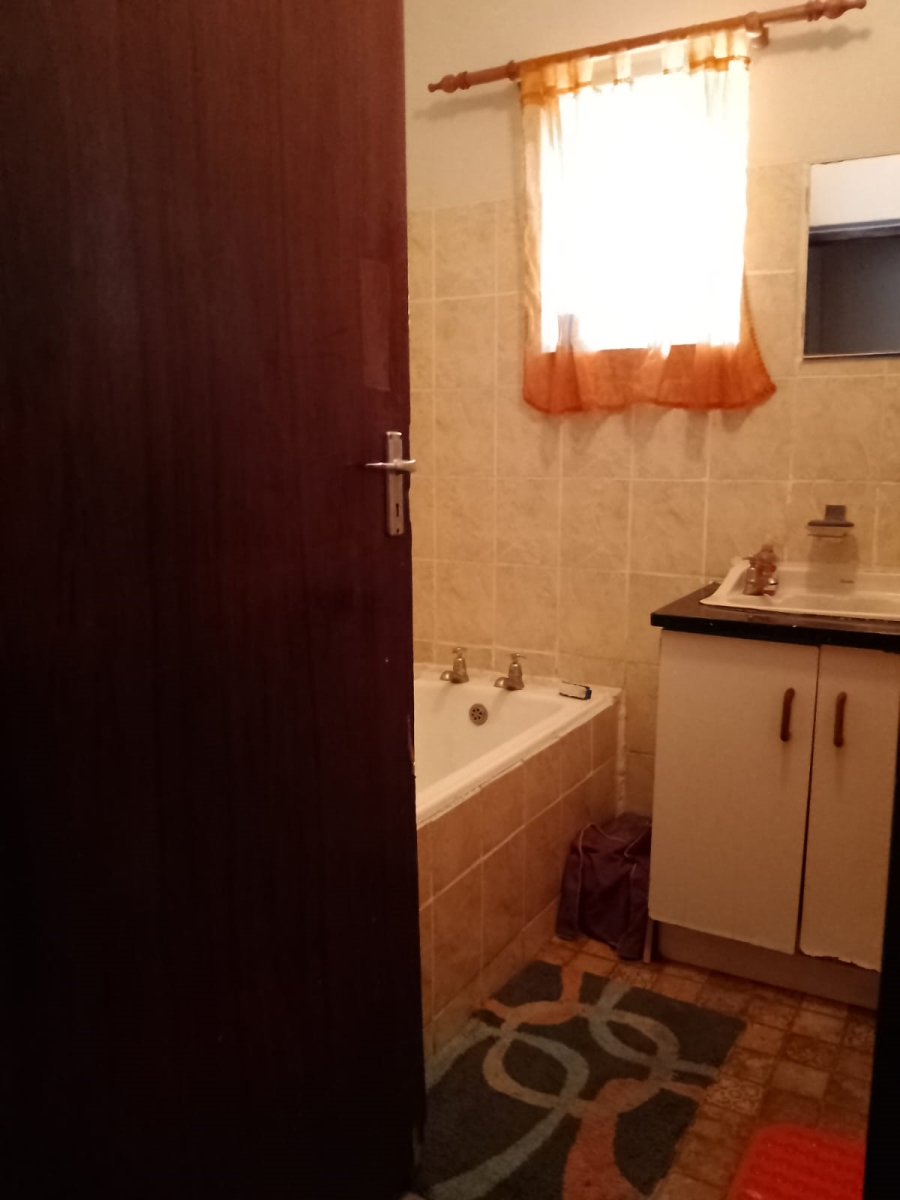 3 Bedroom Property for Sale in Endlondlweni KwaZulu-Natal