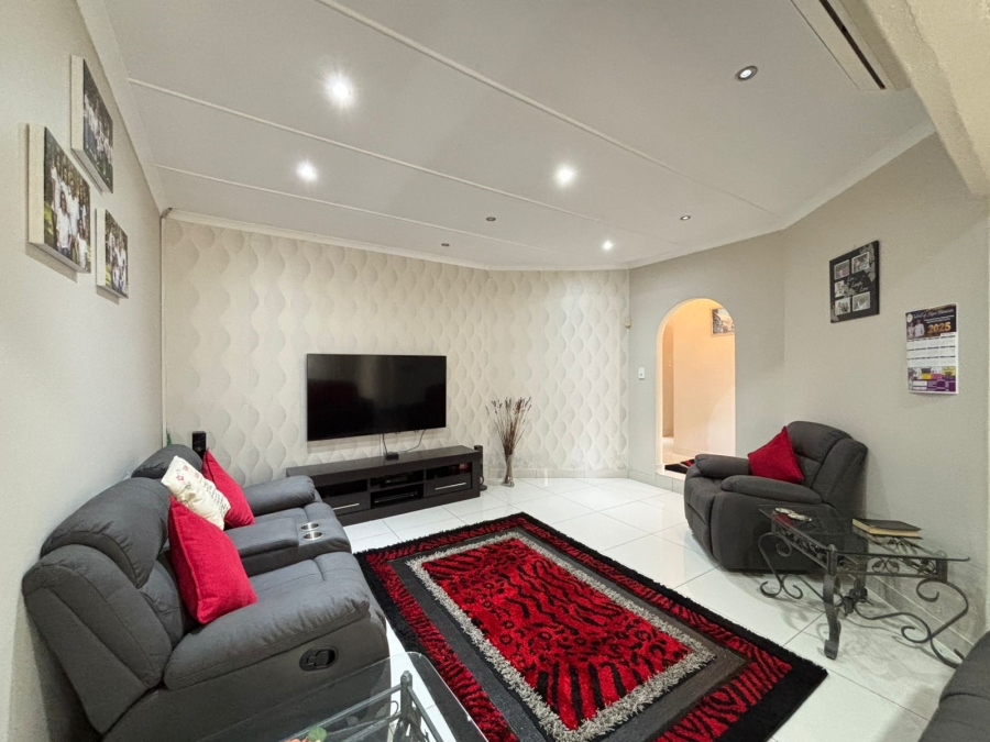 4 Bedroom Property for Sale in Shallcross KwaZulu-Natal