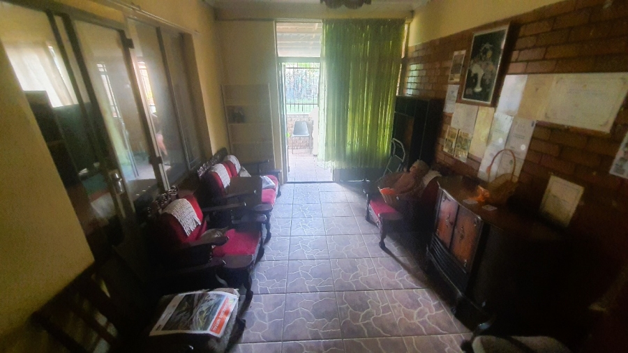 7 Bedroom Property for Sale in Amajuba Park KwaZulu-Natal