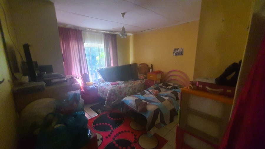 7 Bedroom Property for Sale in Amajuba Park KwaZulu-Natal