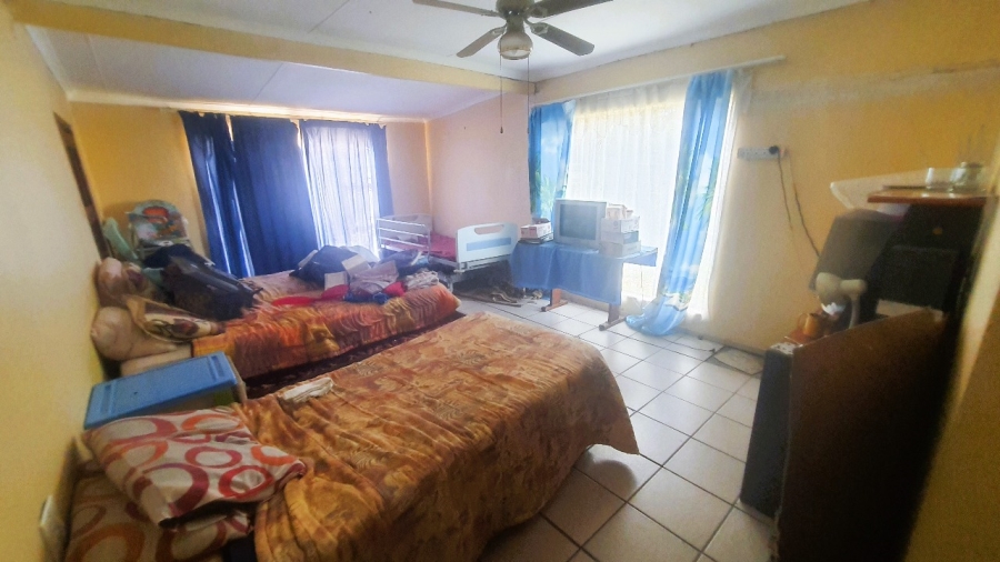 7 Bedroom Property for Sale in Amajuba Park KwaZulu-Natal