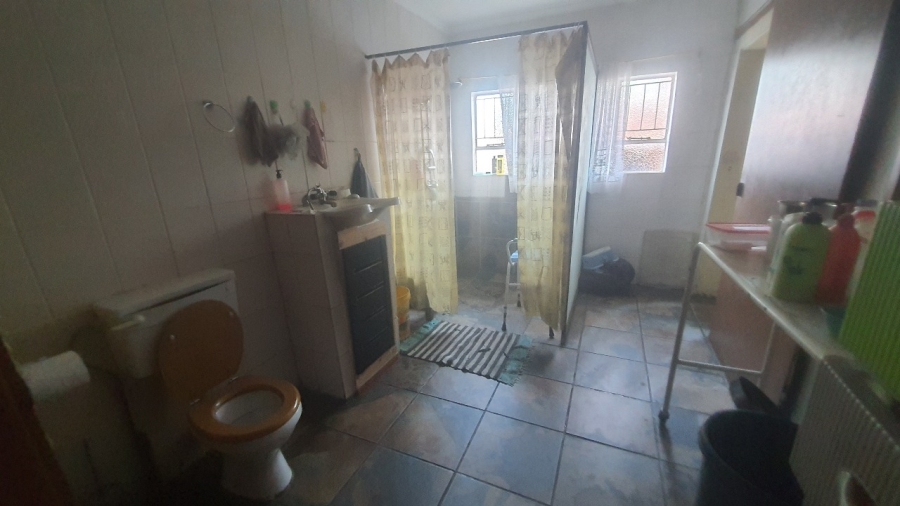 7 Bedroom Property for Sale in Amajuba Park KwaZulu-Natal