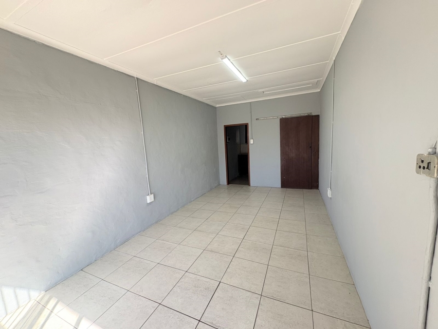 To Let 1 Bedroom Property for Rent in Newcastle KwaZulu-Natal