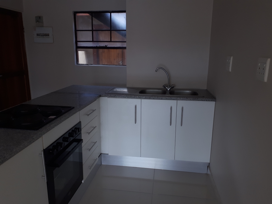 To Let 2 Bedroom Property for Rent in Pioneer Park KwaZulu-Natal
