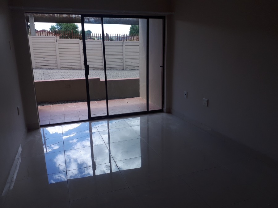 To Let 2 Bedroom Property for Rent in Pioneer Park KwaZulu-Natal