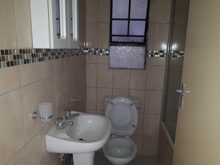 To Let 2 Bedroom Property for Rent in Pioneer Park KwaZulu-Natal