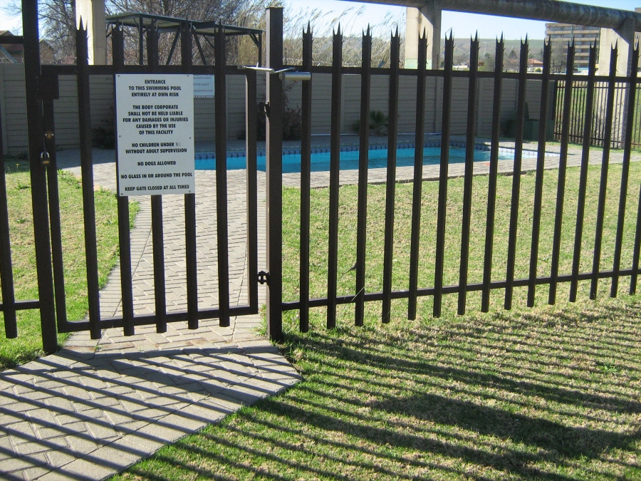 To Let 2 Bedroom Property for Rent in Pioneer Park KwaZulu-Natal