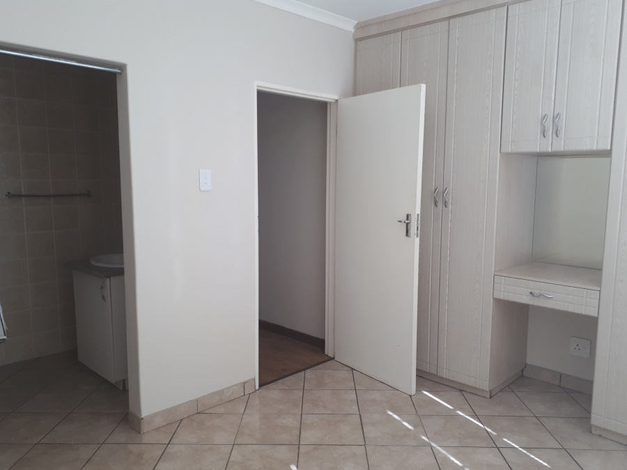 3 Bedroom Property for Sale in Huttenheights KwaZulu-Natal