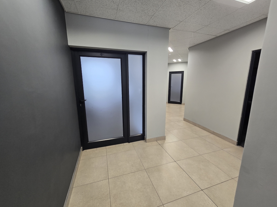 To Let commercial Property for Rent in Cliffdale KwaZulu-Natal