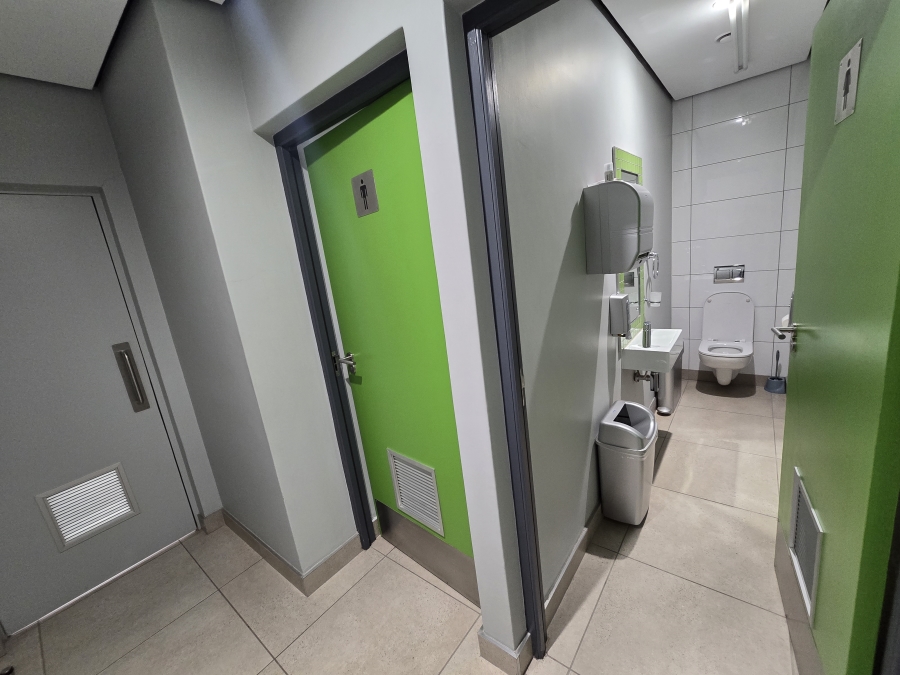 To Let commercial Property for Rent in Cliffdale KwaZulu-Natal