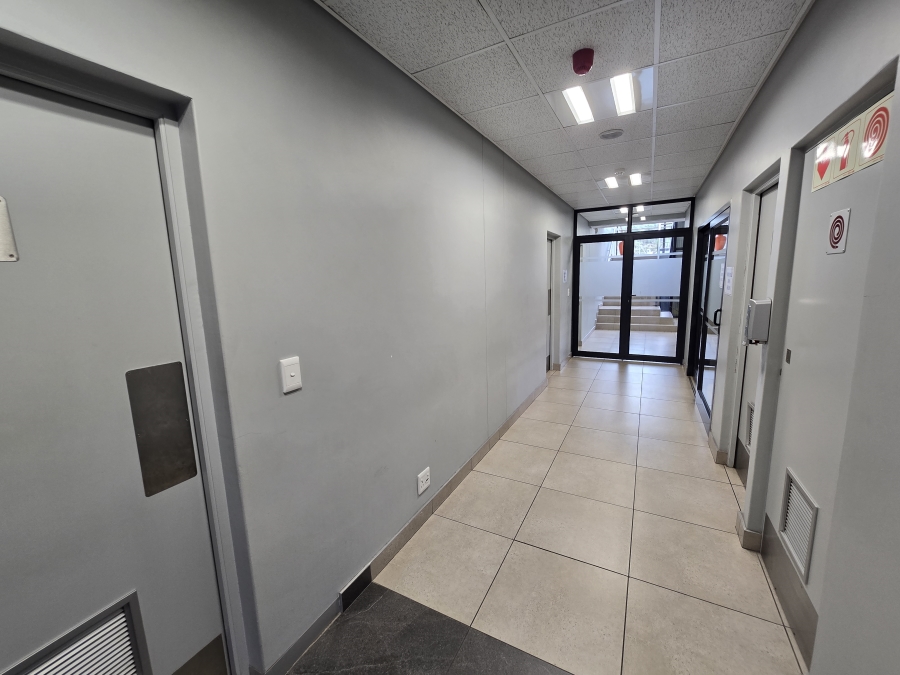 To Let commercial Property for Rent in Cliffdale KwaZulu-Natal