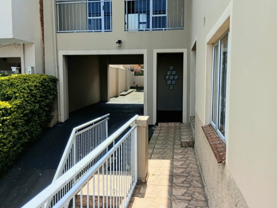 4 Bedroom Property for Sale in Risecliff KwaZulu-Natal