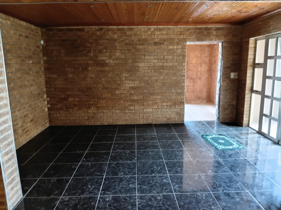 4 Bedroom Property for Sale in Risecliff KwaZulu-Natal