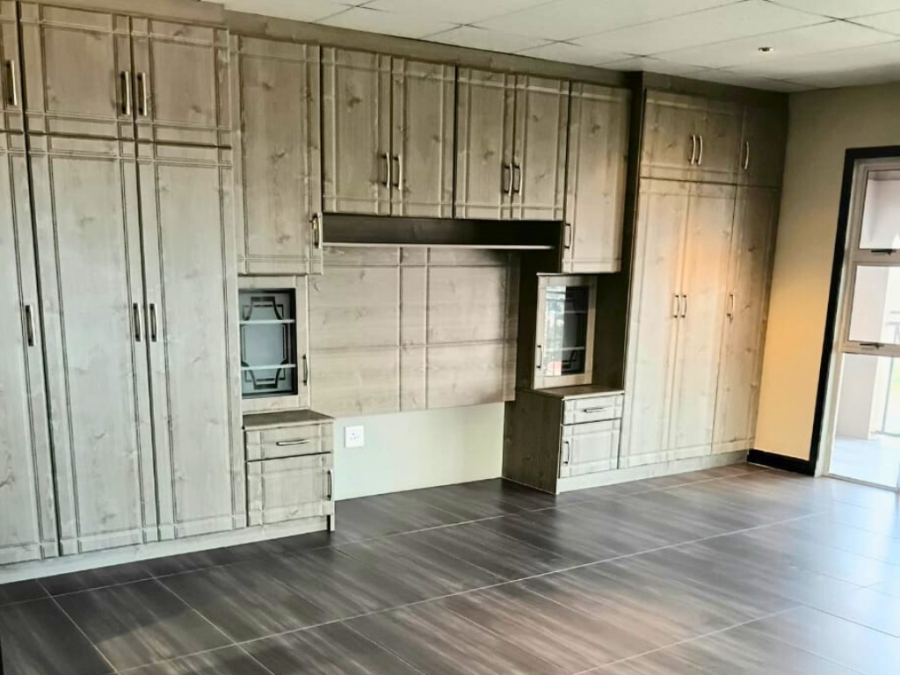 4 Bedroom Property for Sale in Risecliff KwaZulu-Natal