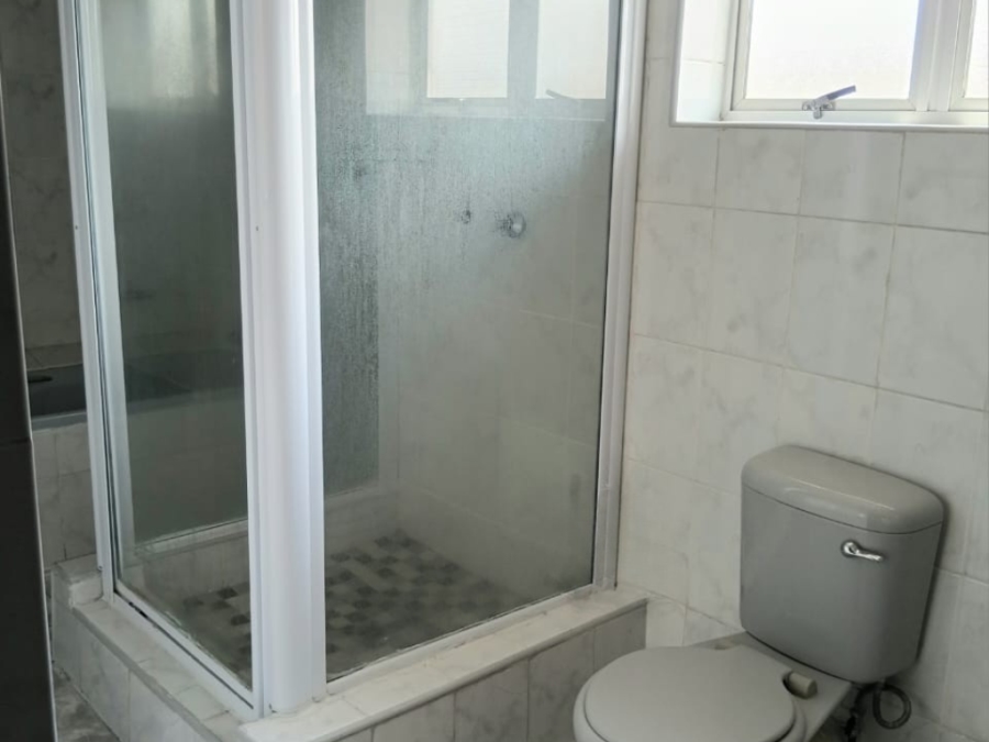 4 Bedroom Property for Sale in Risecliff KwaZulu-Natal