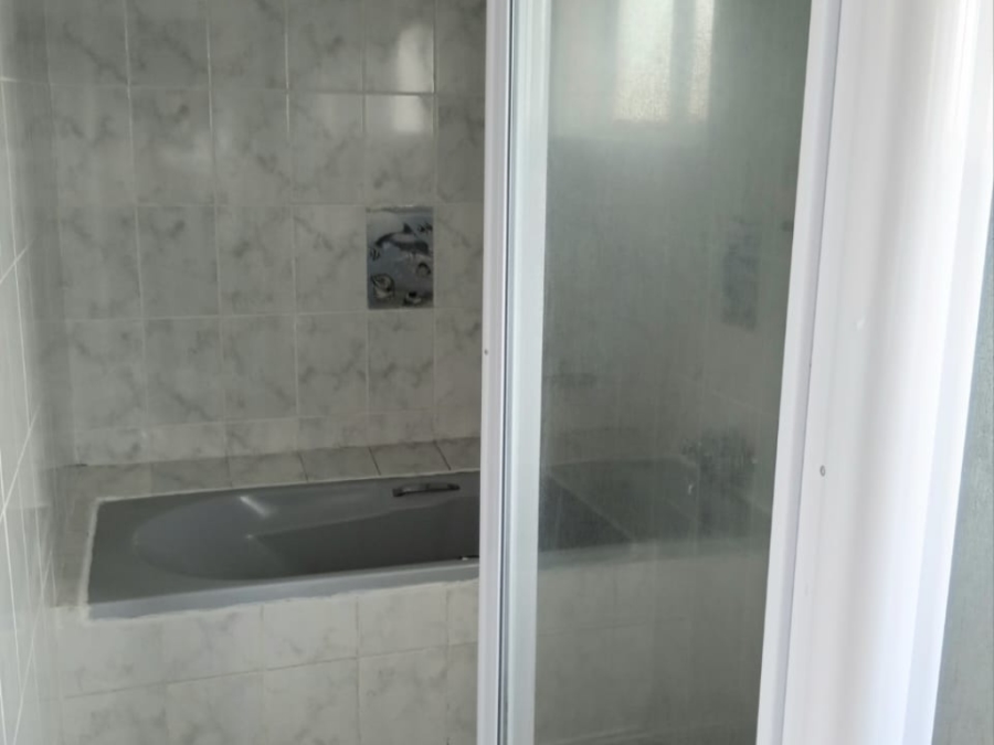 4 Bedroom Property for Sale in Risecliff KwaZulu-Natal