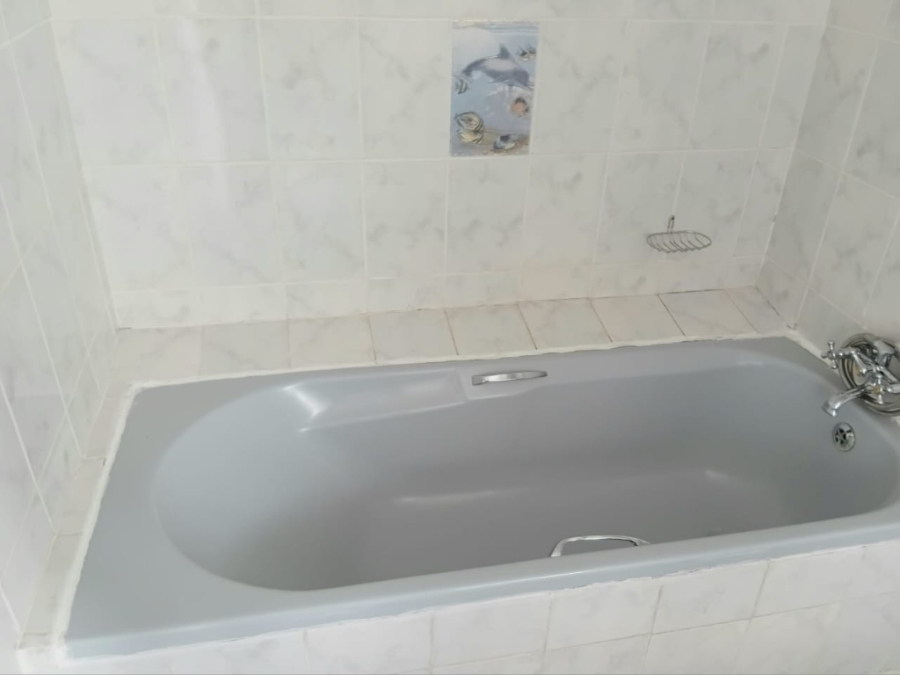 4 Bedroom Property for Sale in Risecliff KwaZulu-Natal