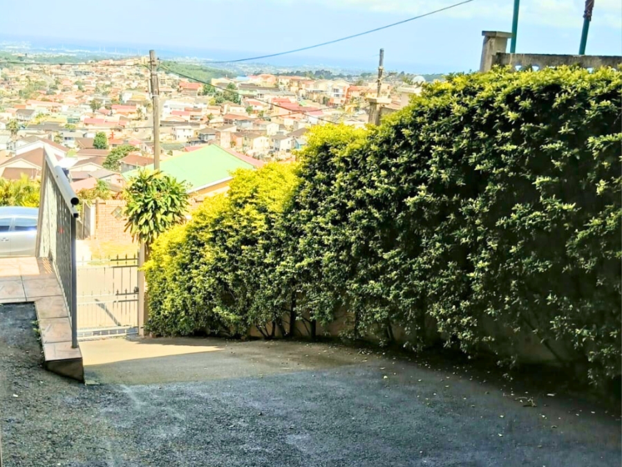 4 Bedroom Property for Sale in Risecliff KwaZulu-Natal