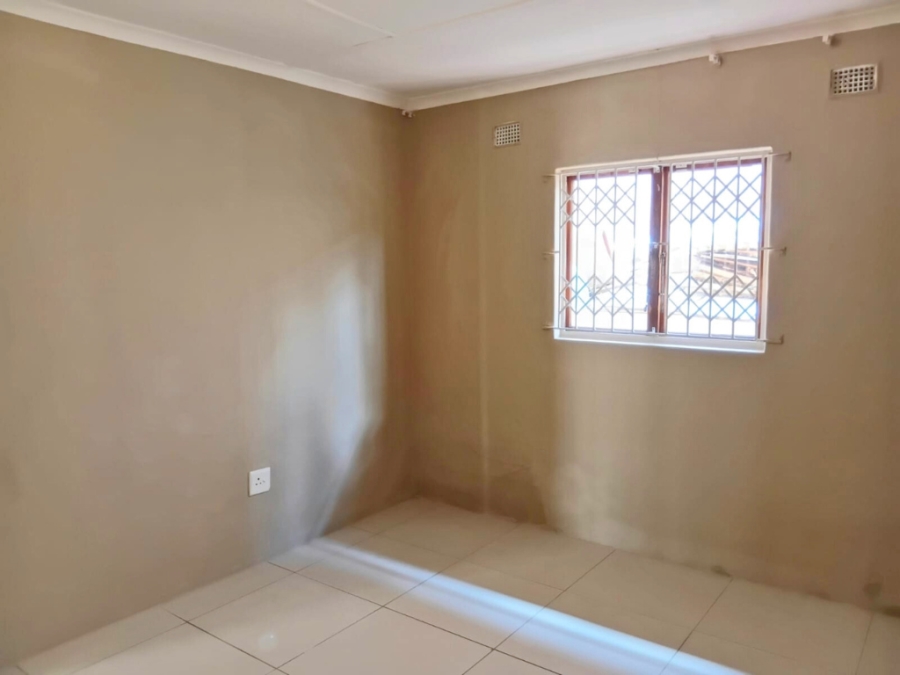 4 Bedroom Property for Sale in Risecliff KwaZulu-Natal