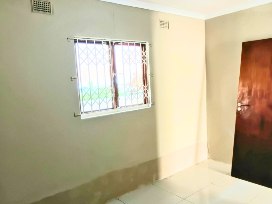 4 Bedroom Property for Sale in Risecliff KwaZulu-Natal