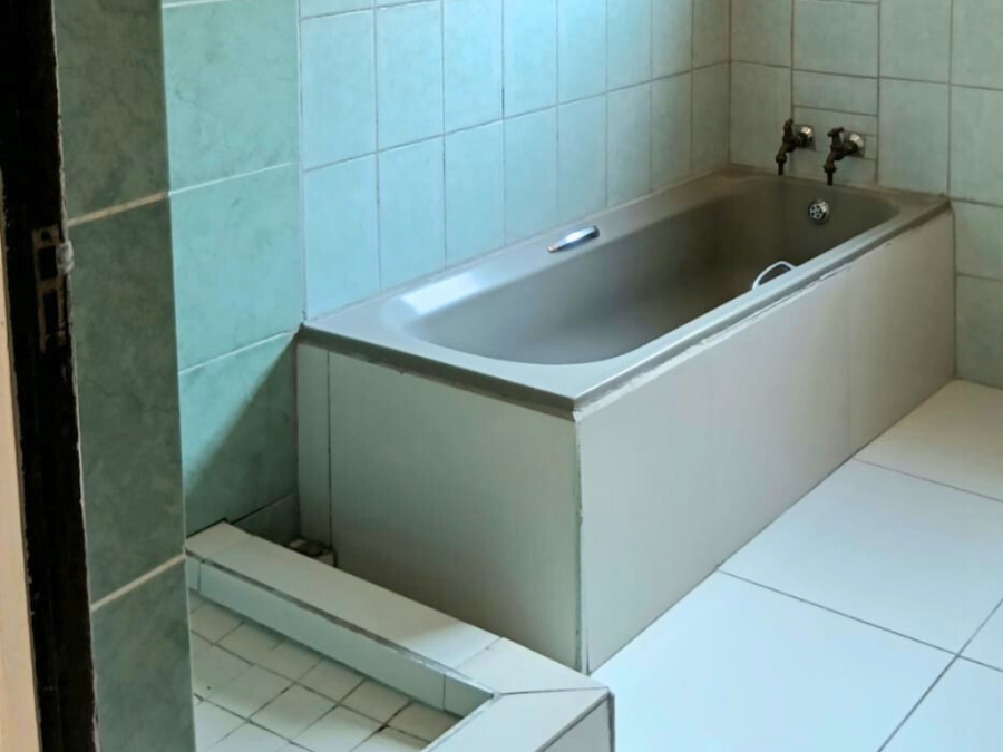 4 Bedroom Property for Sale in Risecliff KwaZulu-Natal