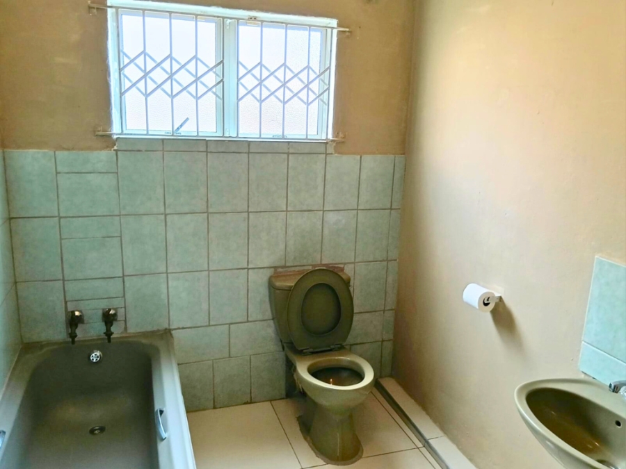 4 Bedroom Property for Sale in Risecliff KwaZulu-Natal