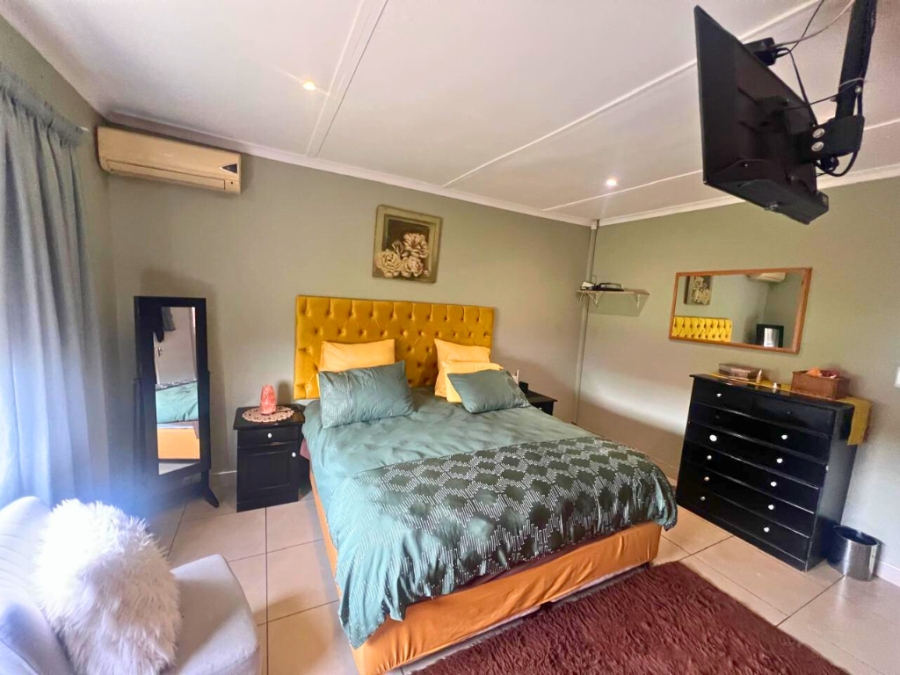 5 Bedroom Property for Sale in Raisethorpe KwaZulu-Natal
