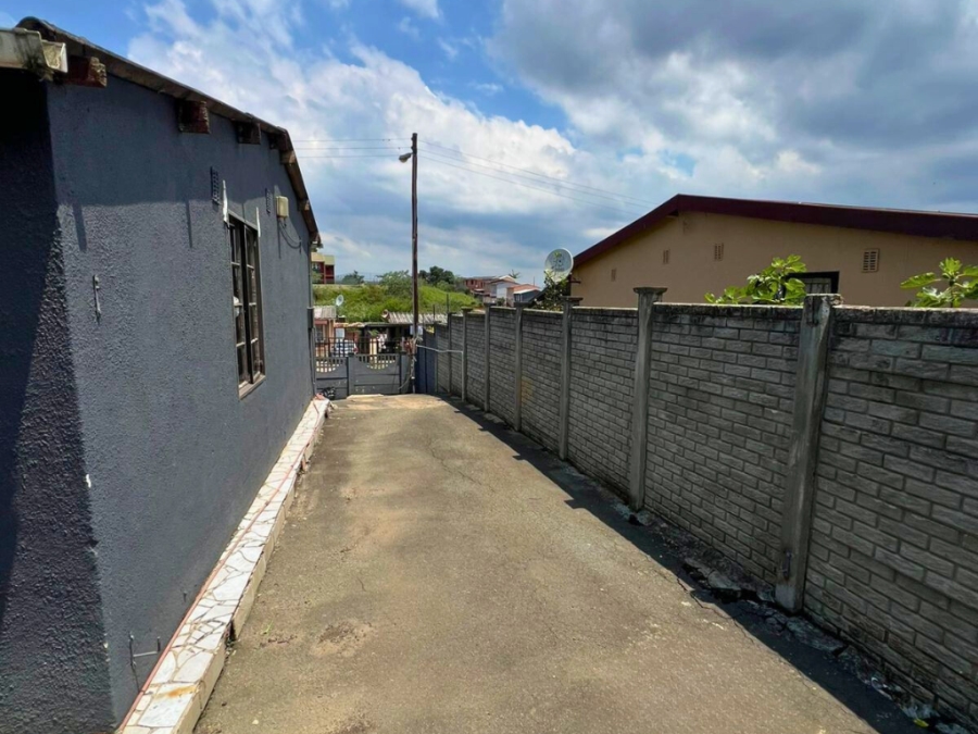 2 Bedroom Property for Sale in Bombay Heights KwaZulu-Natal