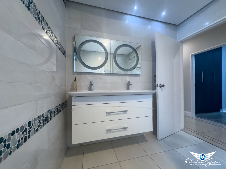 5 Bedroom Property for Sale in Muswell Hill KwaZulu-Natal