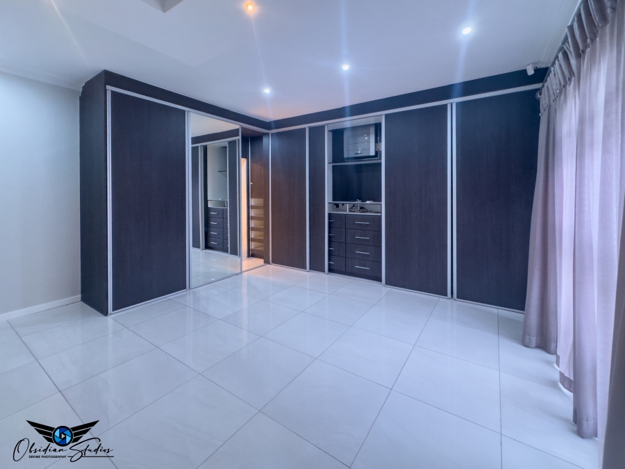 5 Bedroom Property for Sale in Muswell Hill KwaZulu-Natal