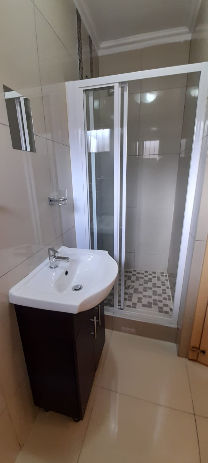 To Let 1 Bedroom Property for Rent in Dunveria KwaZulu-Natal