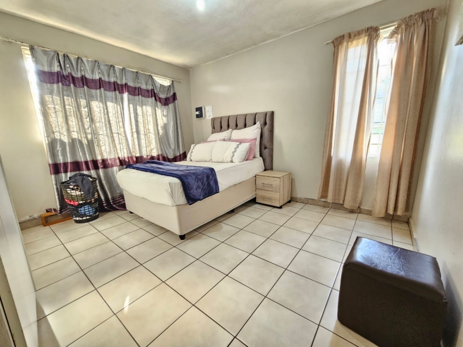 1 Bedroom Property for Sale in Pinetown KwaZulu-Natal