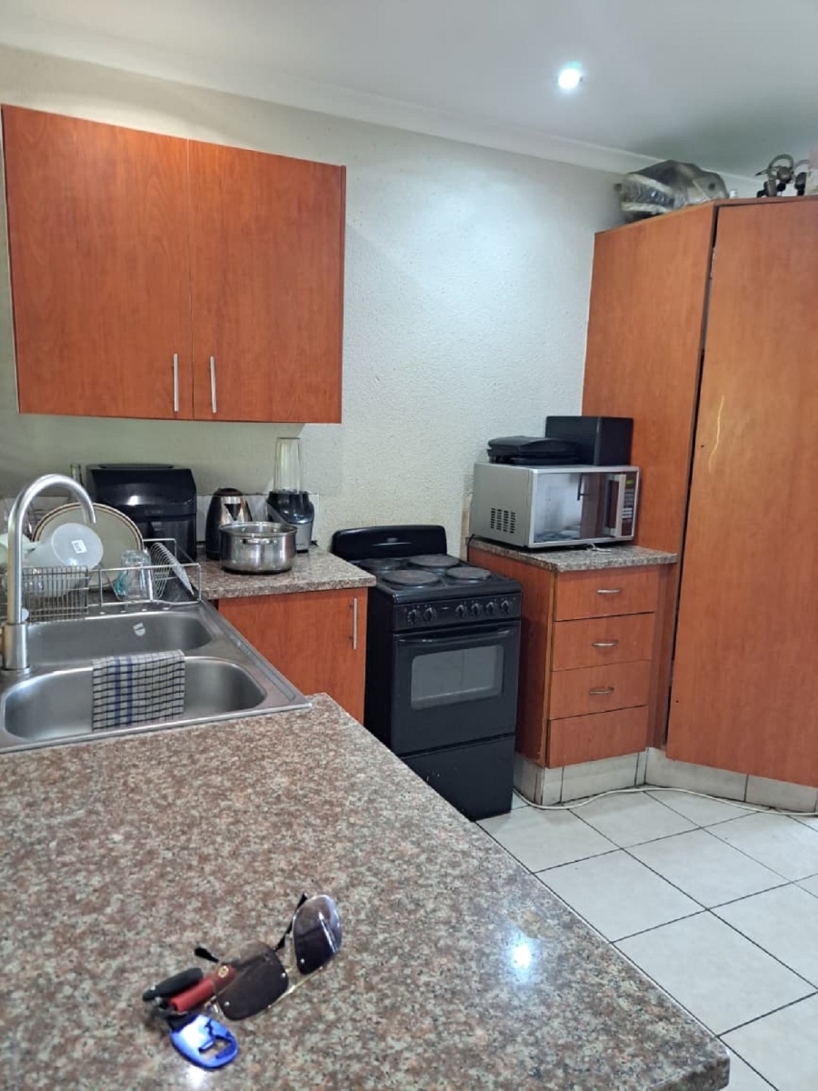 To Let 3 Bedroom Property for Rent in Montclair KwaZulu-Natal